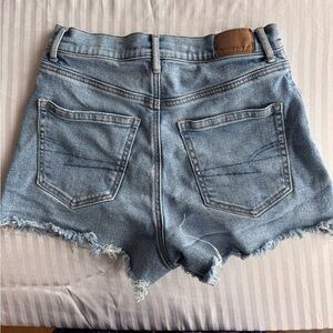 LEVIS SHORT JEAN SHORTS :))